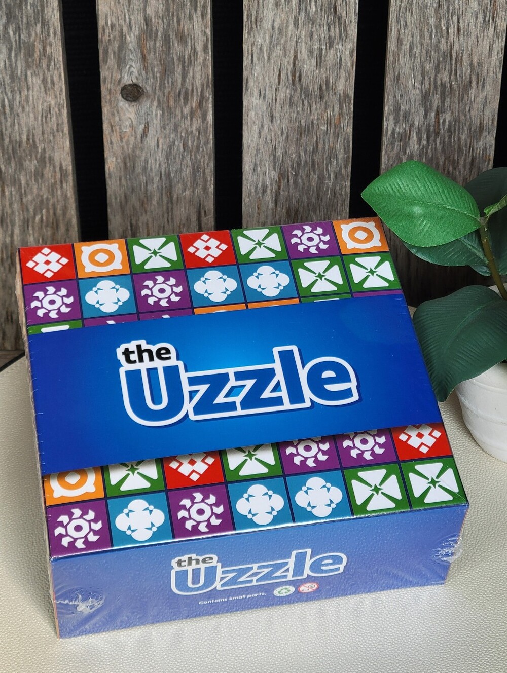 Uzzle 3.0 Board Game 100 Puzzles For All Ages 1 to 4 Players
